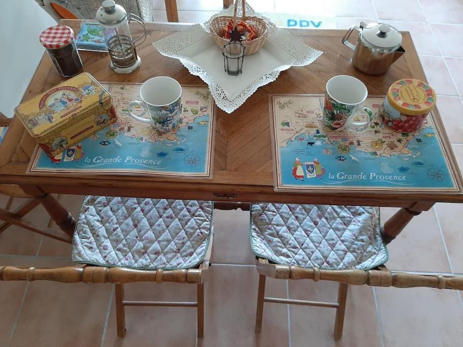 Apartament T.Belle Vue Panoramique Au Coeur Du Luberon 40M2 + Pergola . Jardin. P Apt Zewnętrze zdjęcie