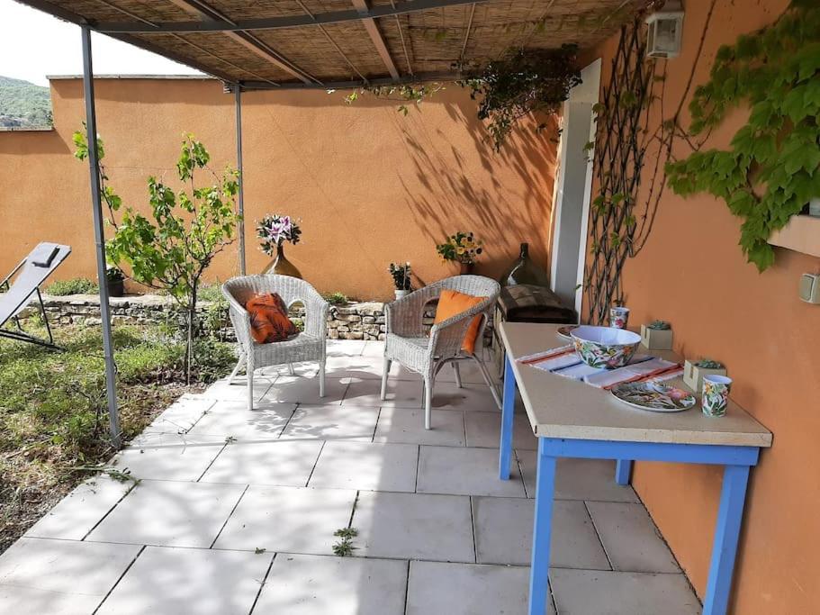 Apartament T.Belle Vue Panoramique Au Coeur Du Luberon 40M2 + Pergola . Jardin. P Apt Zewnętrze zdjęcie