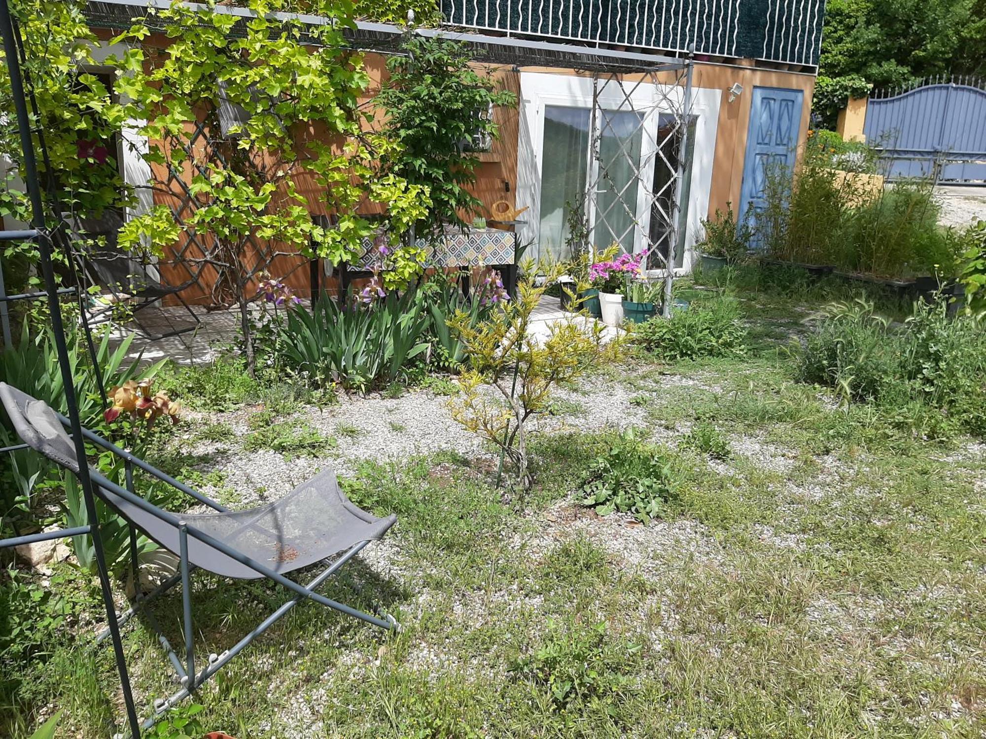 Apartament T.Belle Vue Panoramique Au Coeur Du Luberon 40M2 + Pergola . Jardin. P Apt Zewnętrze zdjęcie